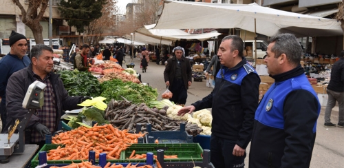 ZABITA MÜDÜRLÜĞÜMÜZDEN  SEMT PAZARINDA ETİKET VE TARTI DENETİMİ