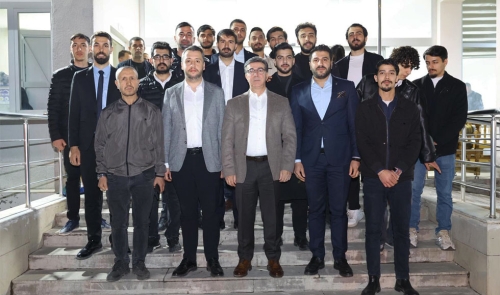 BAŞKAN BUCAK, GENÇLİK KOLLARI İLE İFTARDA BULUŞTU