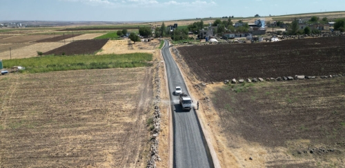 SİVEREK KIRSALINDA SATHİ ASFALT ÇALIŞMALARI DEVAM EDİYOR