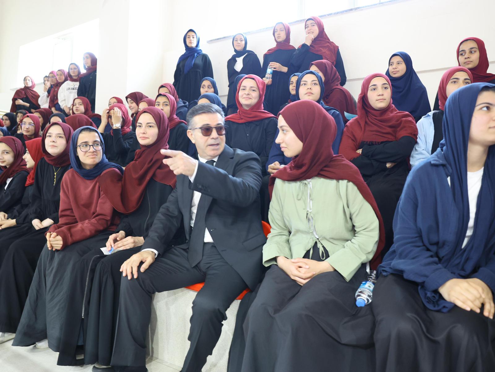 SİVEREK’TE GENÇLİK HAFTASI COŞKUSU: FİLENİN ŞAMPİYONU SİVEREK SPOR LİSESİ