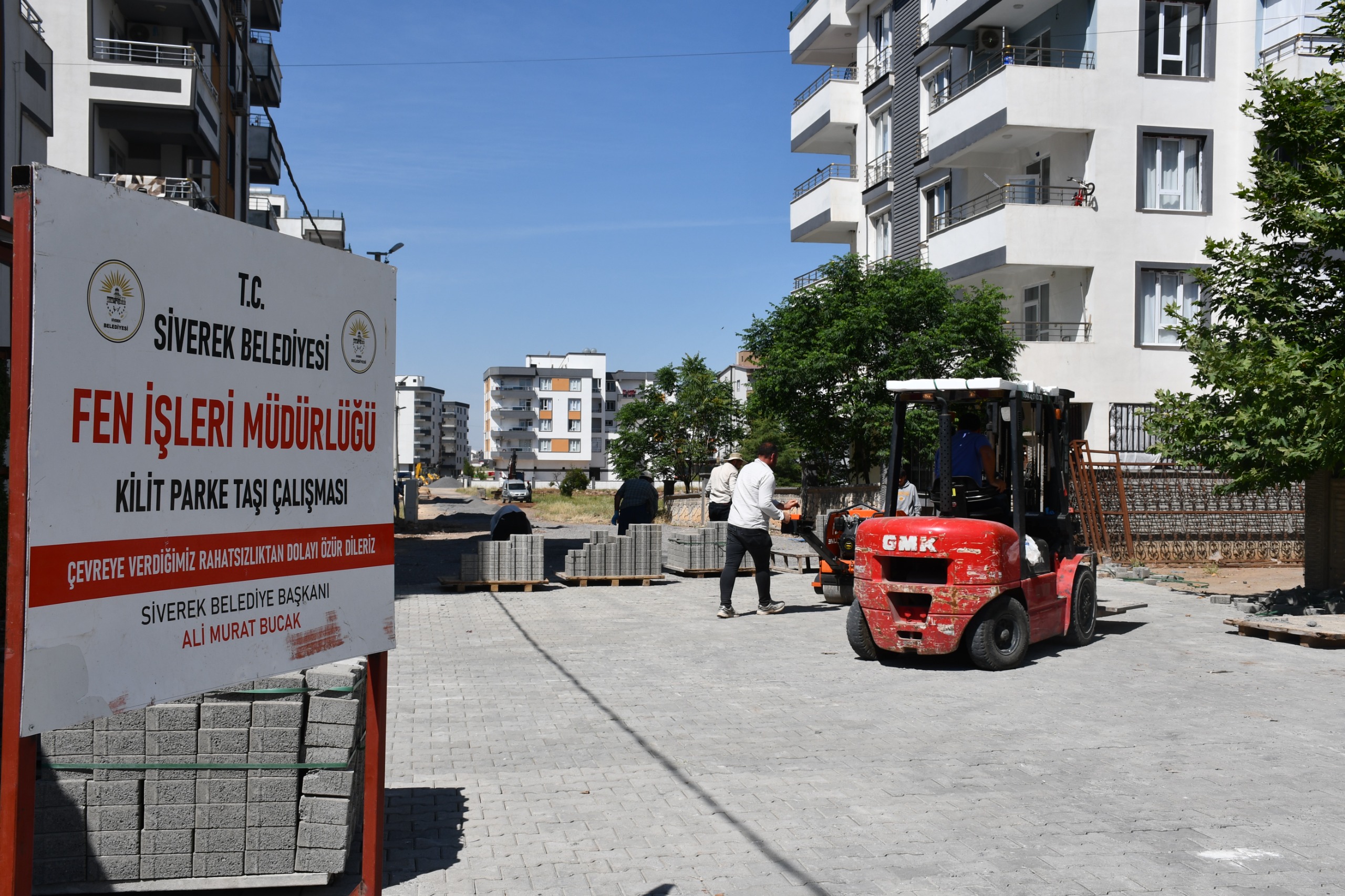 Siverek'te Üstyapı Çalışmaları Sürüyor